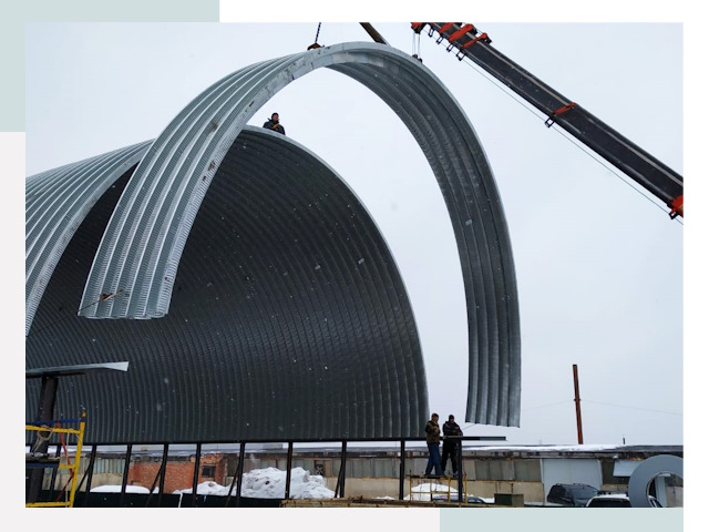 Полукруглые ангары в Истре