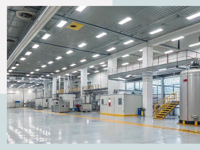 Освещение ангаров в Истре от 610 руб. - Эффективные решения